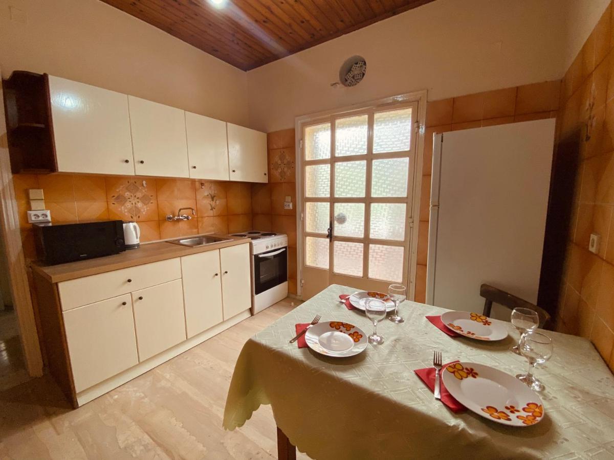 House * Lefkímmi